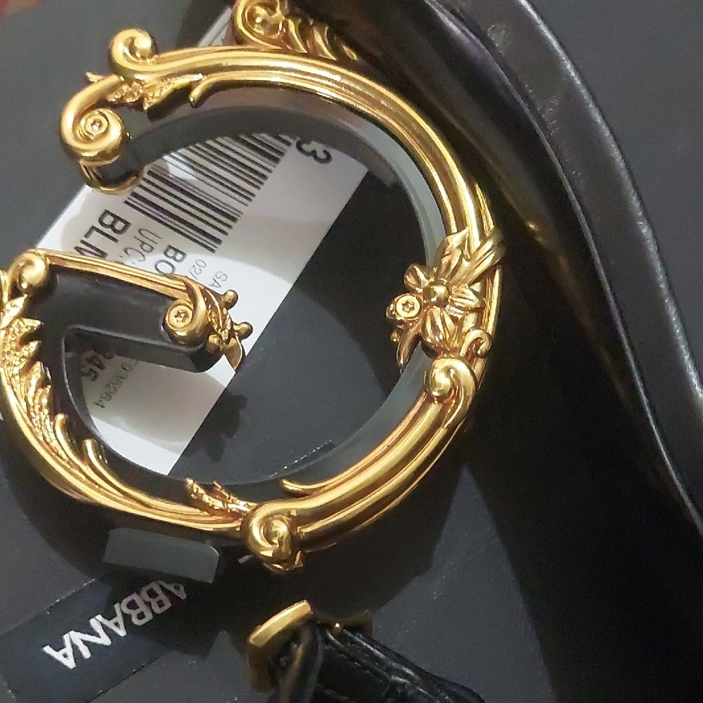 Dolce & Gabbana Women's D & G Sculpted - Picture 9 of 12